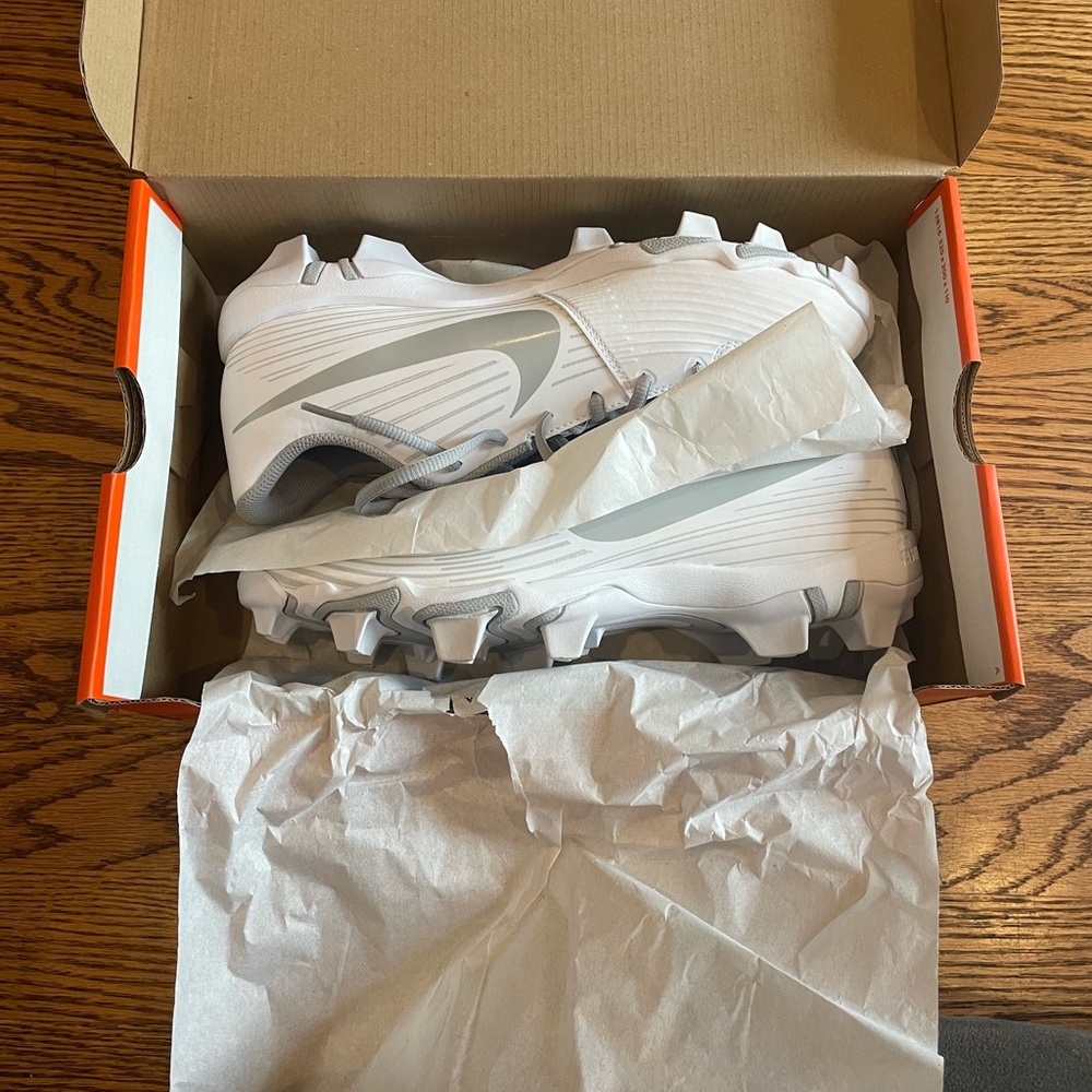 size 10 w hyperdiamond 3 keystone rubber cleats brand knew never worn softball